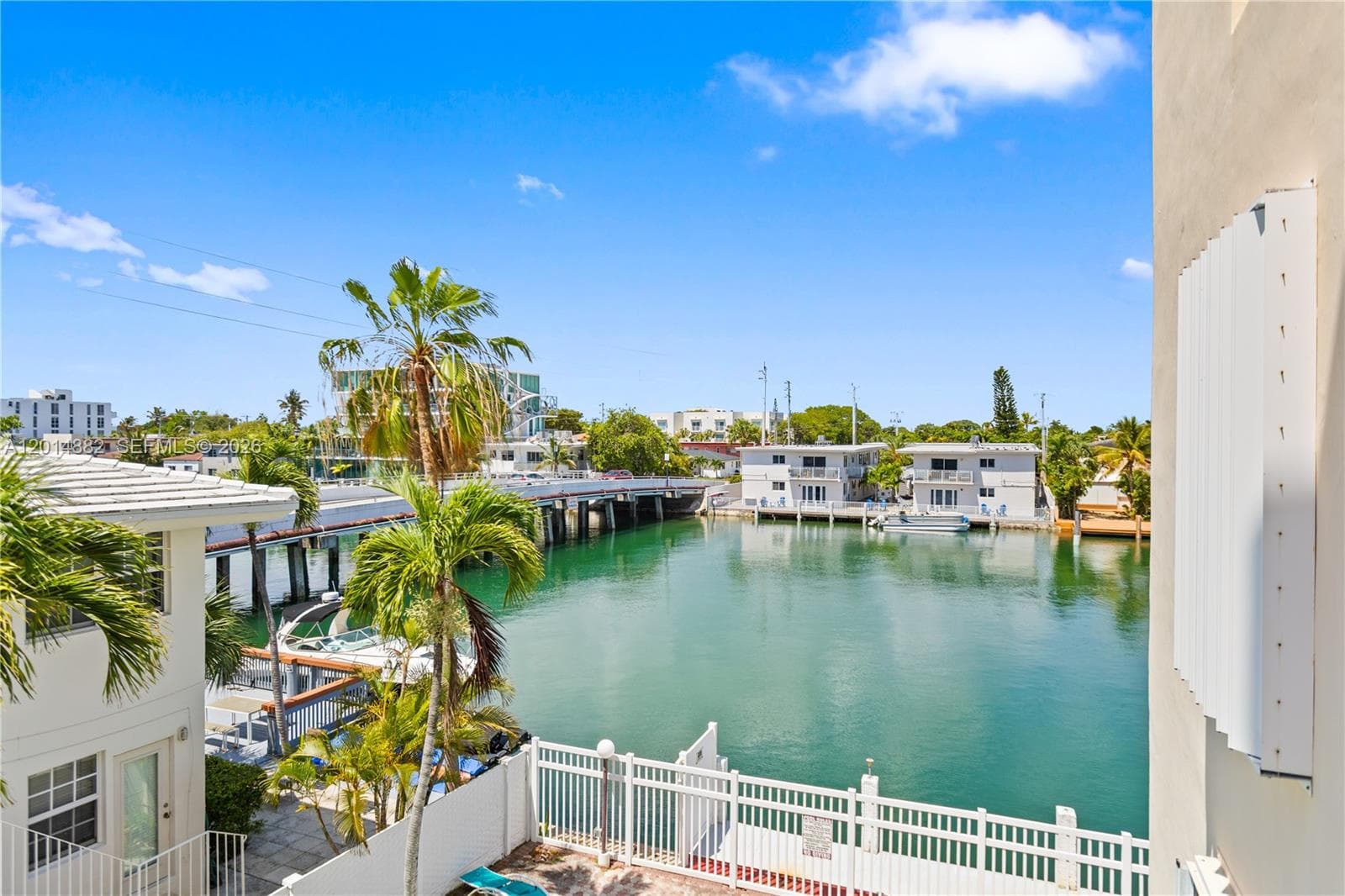 COLONNADE BAY CONDO · #302 in Miami Beach - Photo 21
