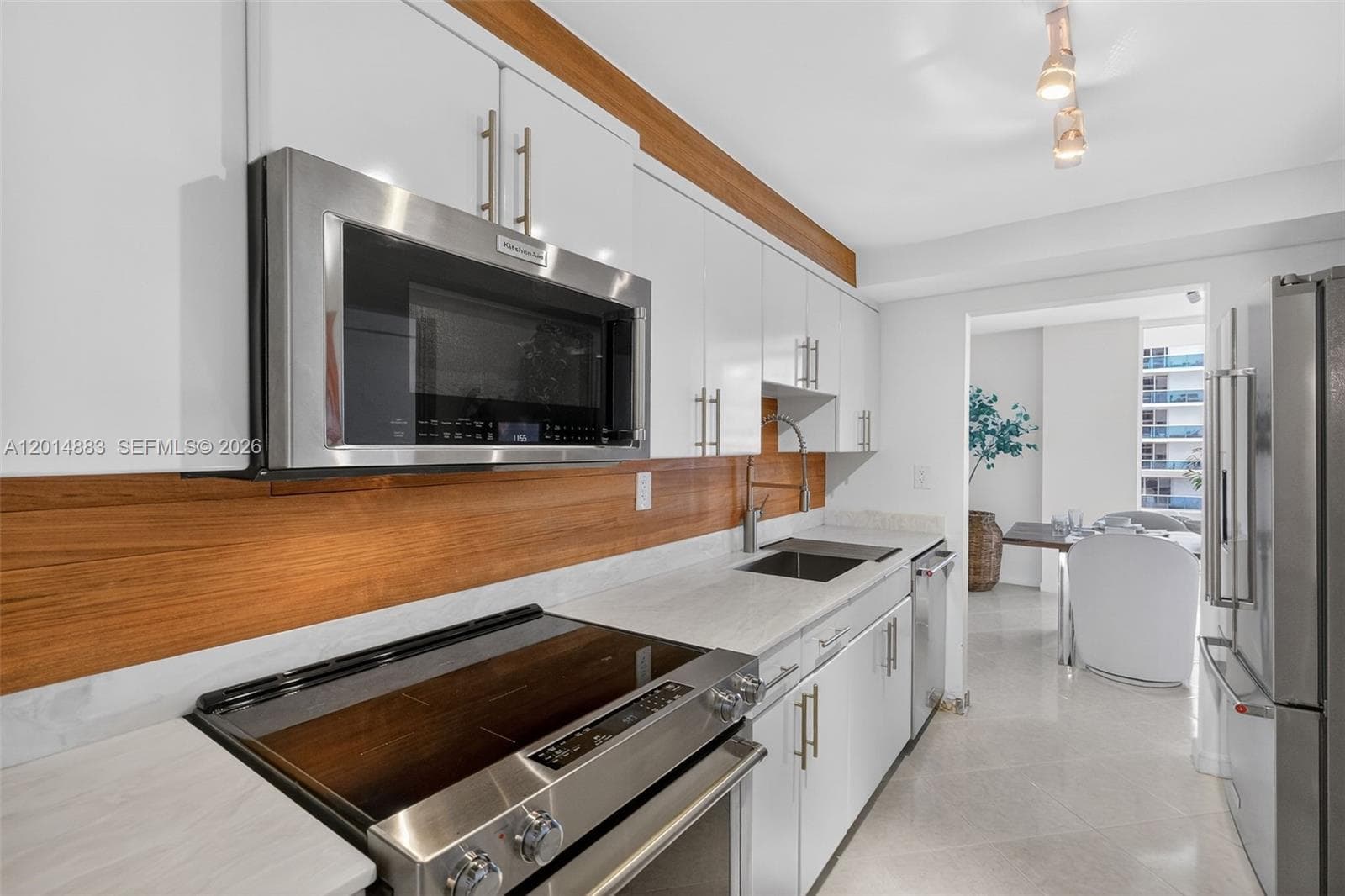 THE RIVIERA CONDO · #1406 in Miami Beach - Photo 17