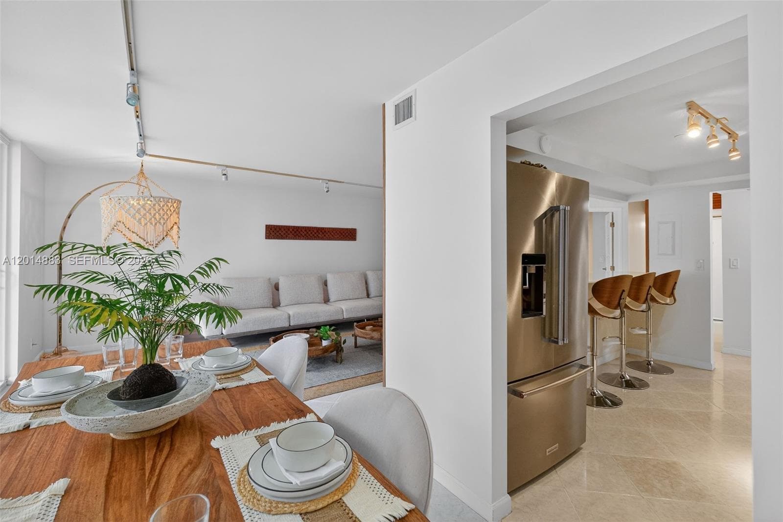 THE RIVIERA CONDO · #1406 in Miami Beach - Photo 12