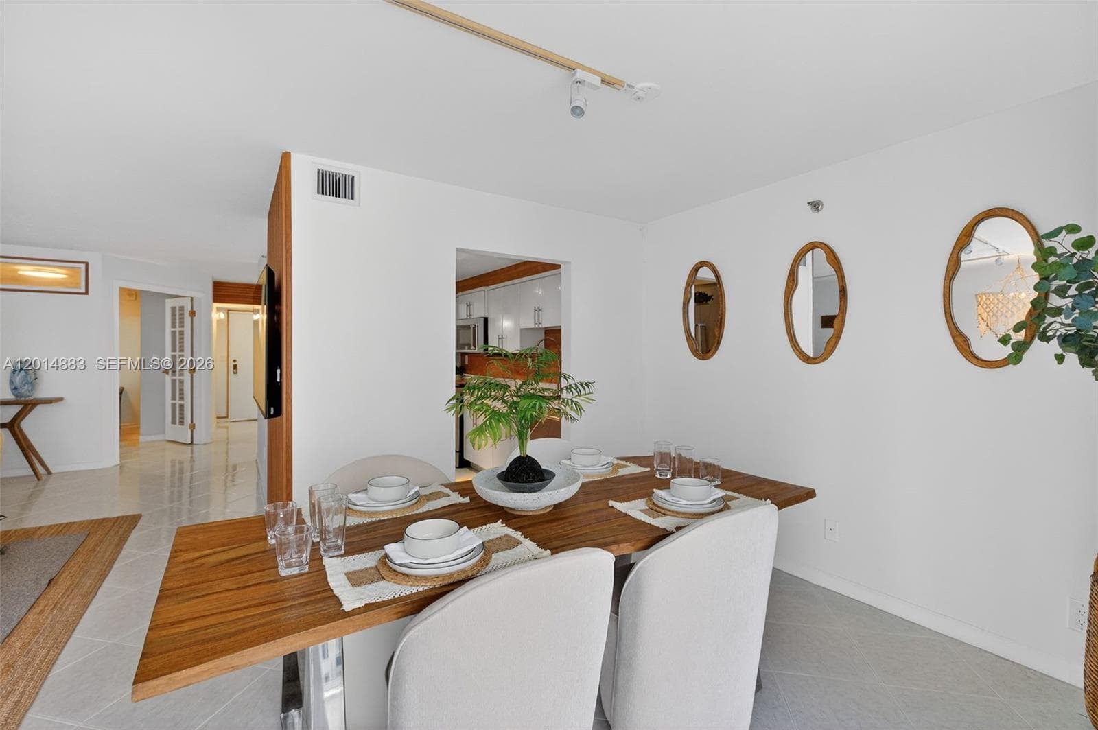 THE RIVIERA CONDO · #1406 in Miami Beach - Photo 9