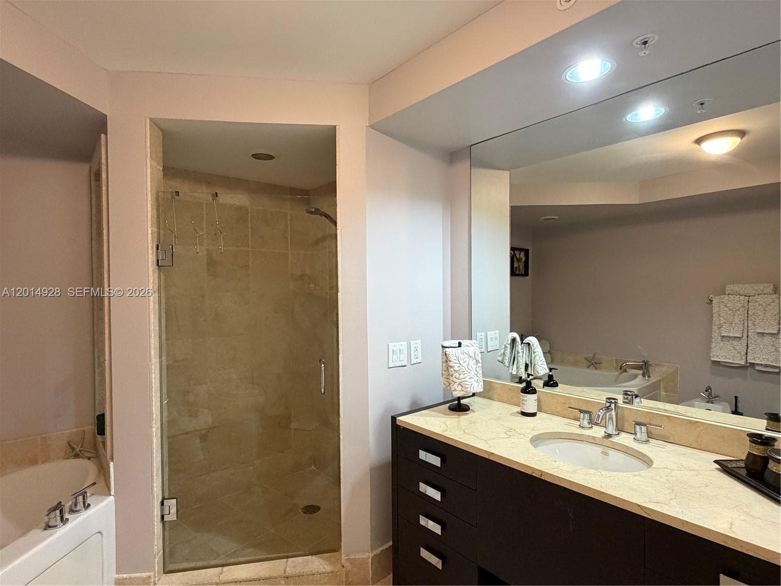 Trump Royale · #1908 in Sunny Isles Beach - Photo 23