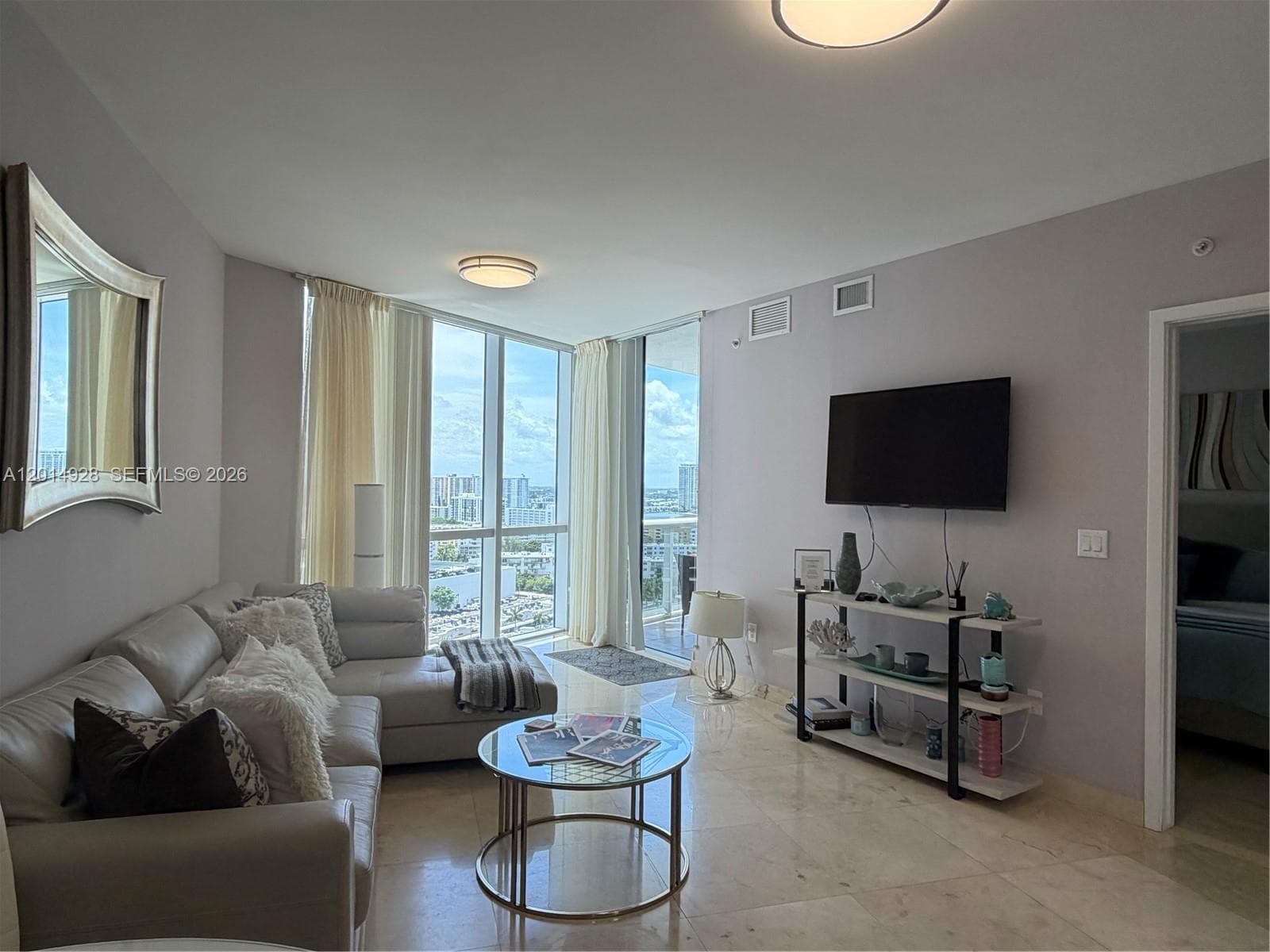 Trump Royale · #1908 in Sunny Isles Beach - Photo 12