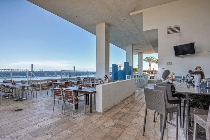BEACH CLUB THREE CONDO · #2007 in Hallandale Beach - Photo 36