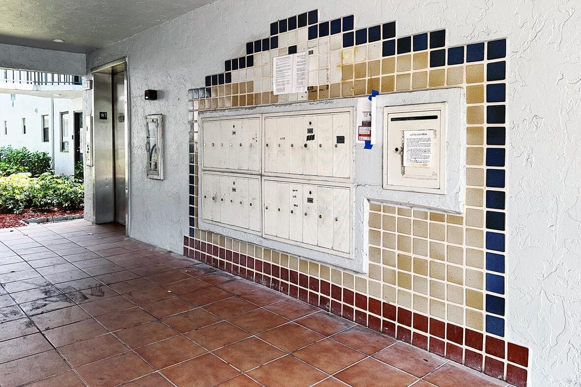 Mail