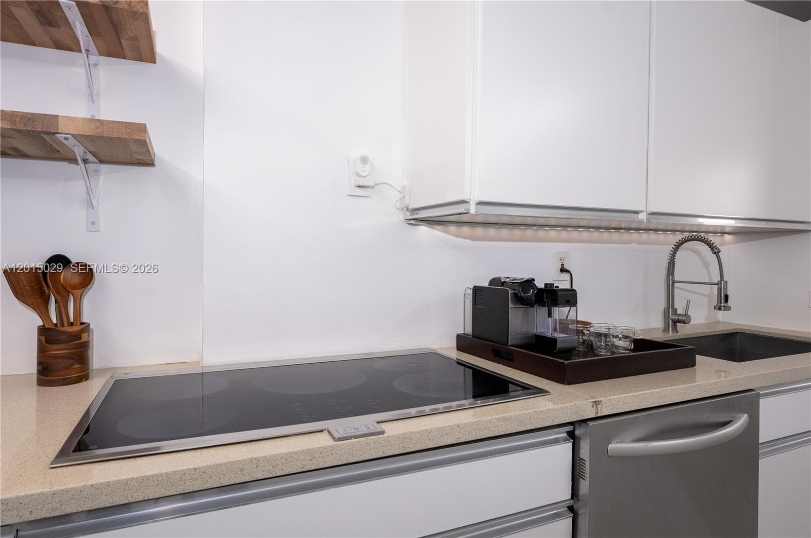 525 MERIDIAN CONDO · #203 in Miami Beach - Photo 7