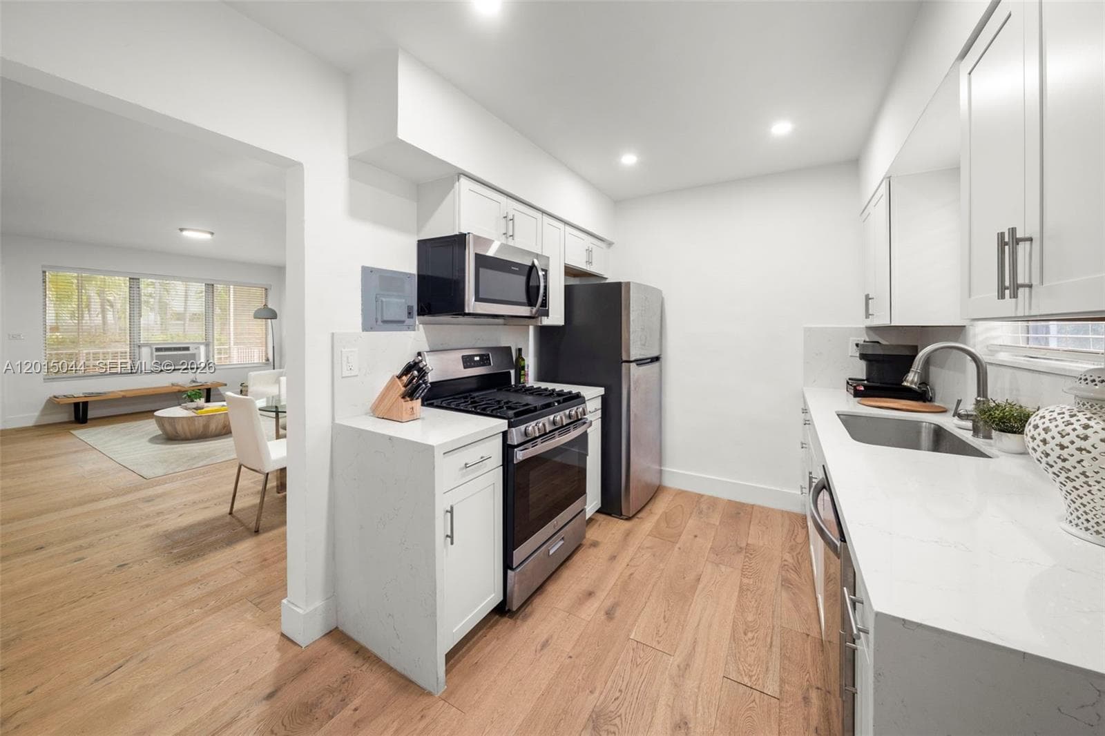 REX GARDENS CONDO · #9 in Bay Harbor Islands - Photo 6