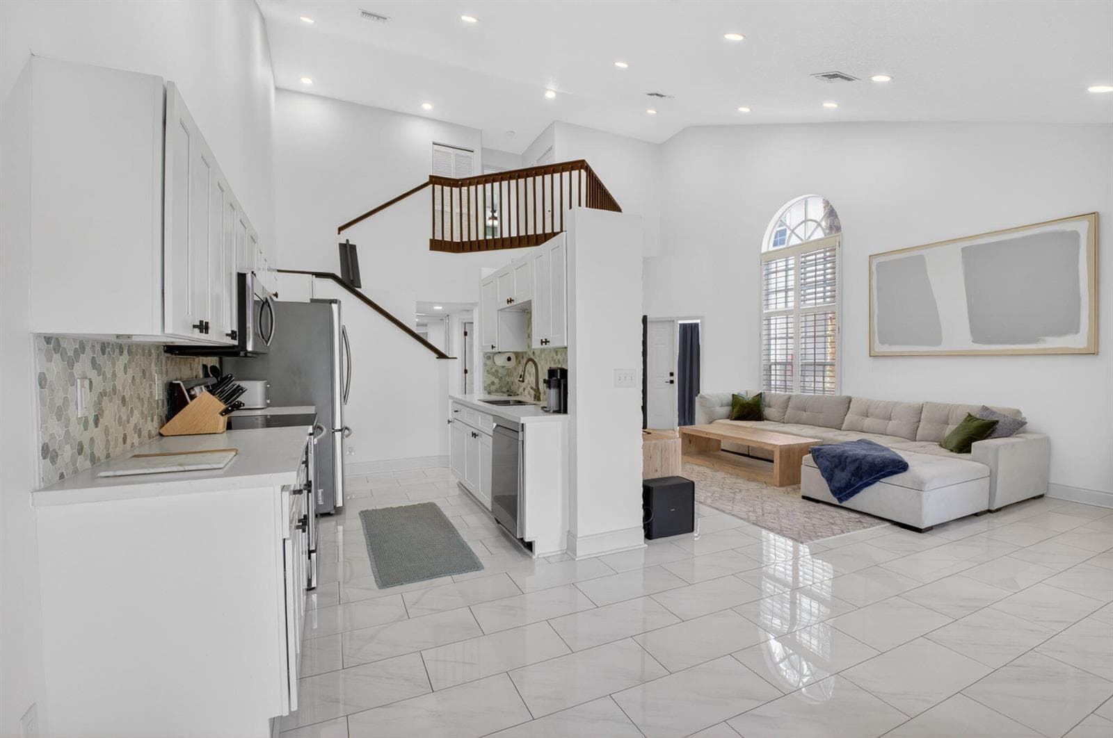 Kitchen/Living Area