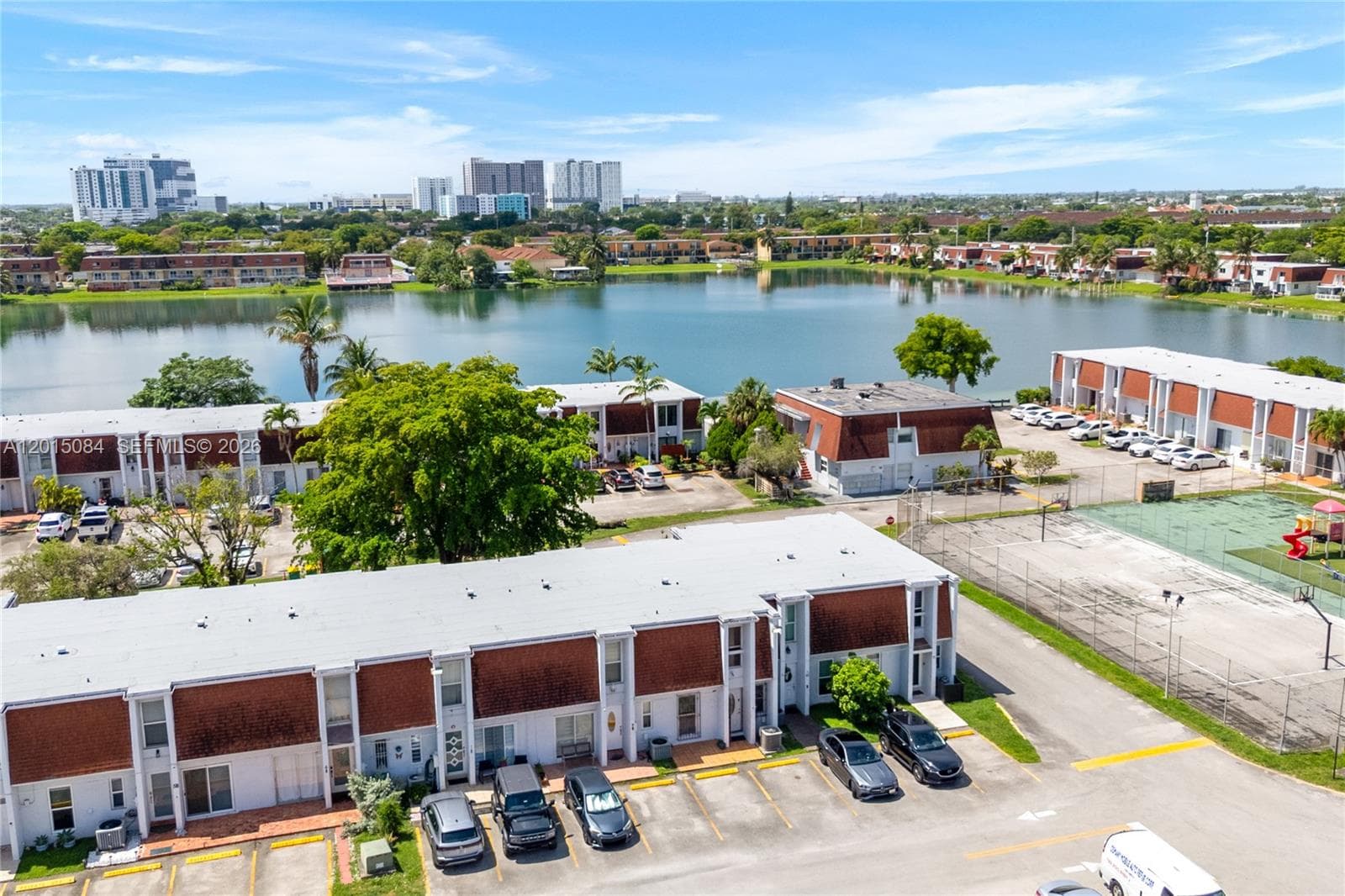 LAGUNA CONDO · #9B in Miami - Photo 31