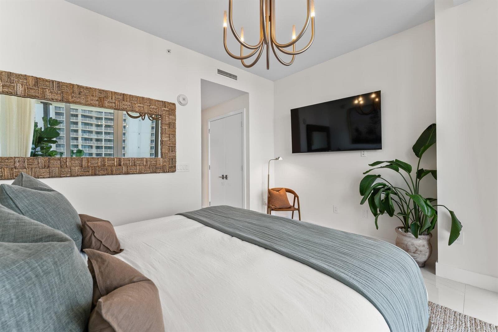 039-3100NOceanDr-1006-SingerIsland-SMALL