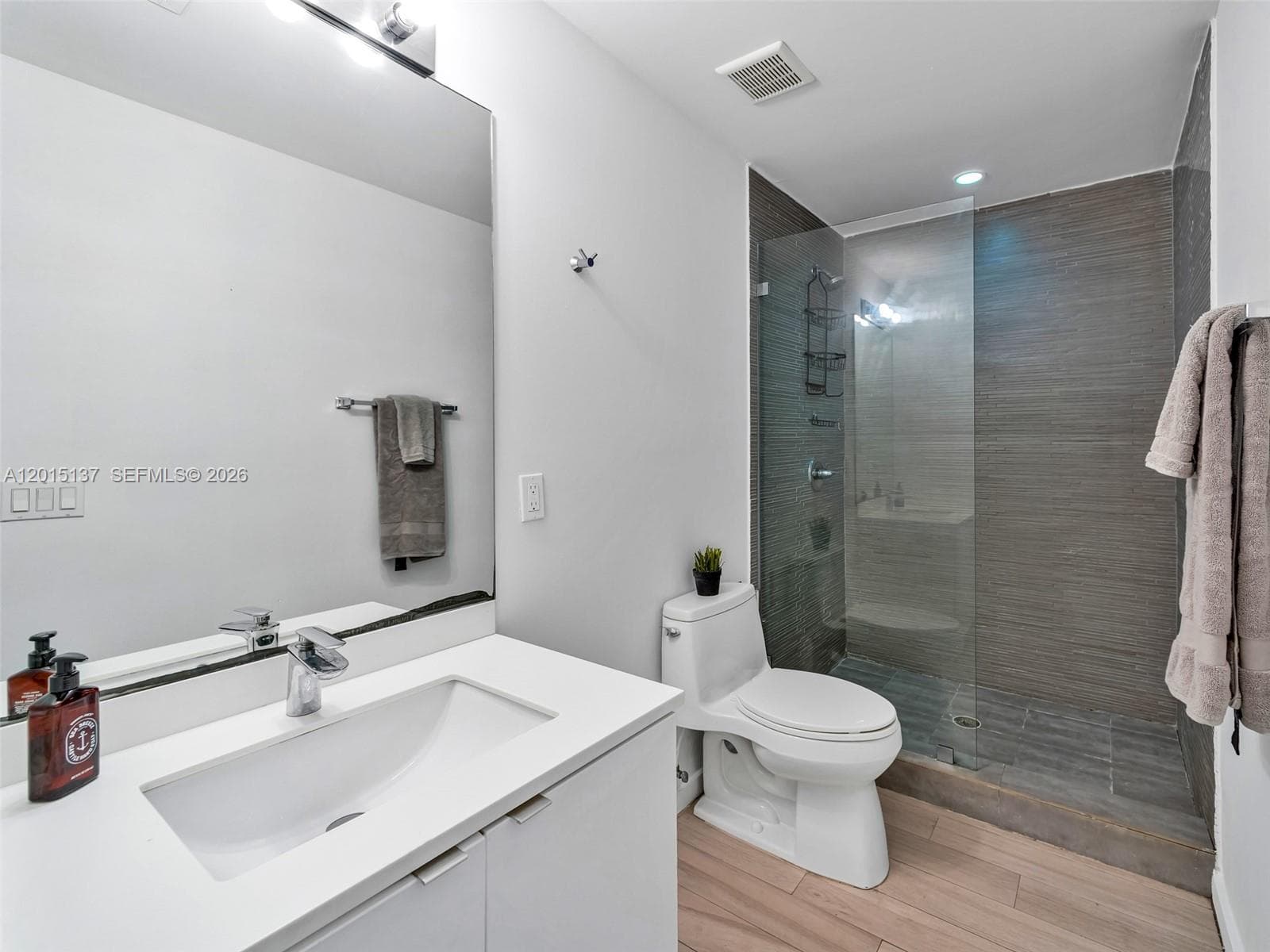 ANNI VENTI CONDO · #202 in Miami Beach - Photo 8