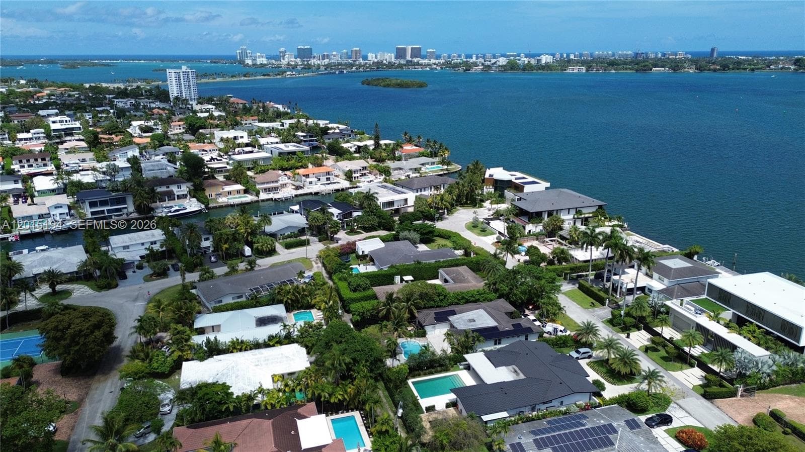 11445 N Bayshore Dr photo 6