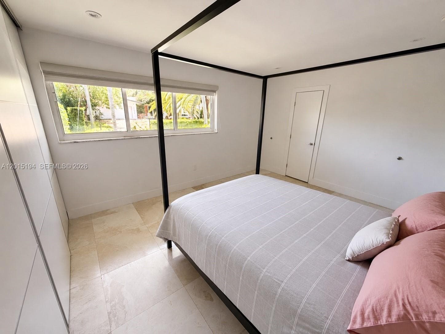 11445 N Bayshore Dr photo 22