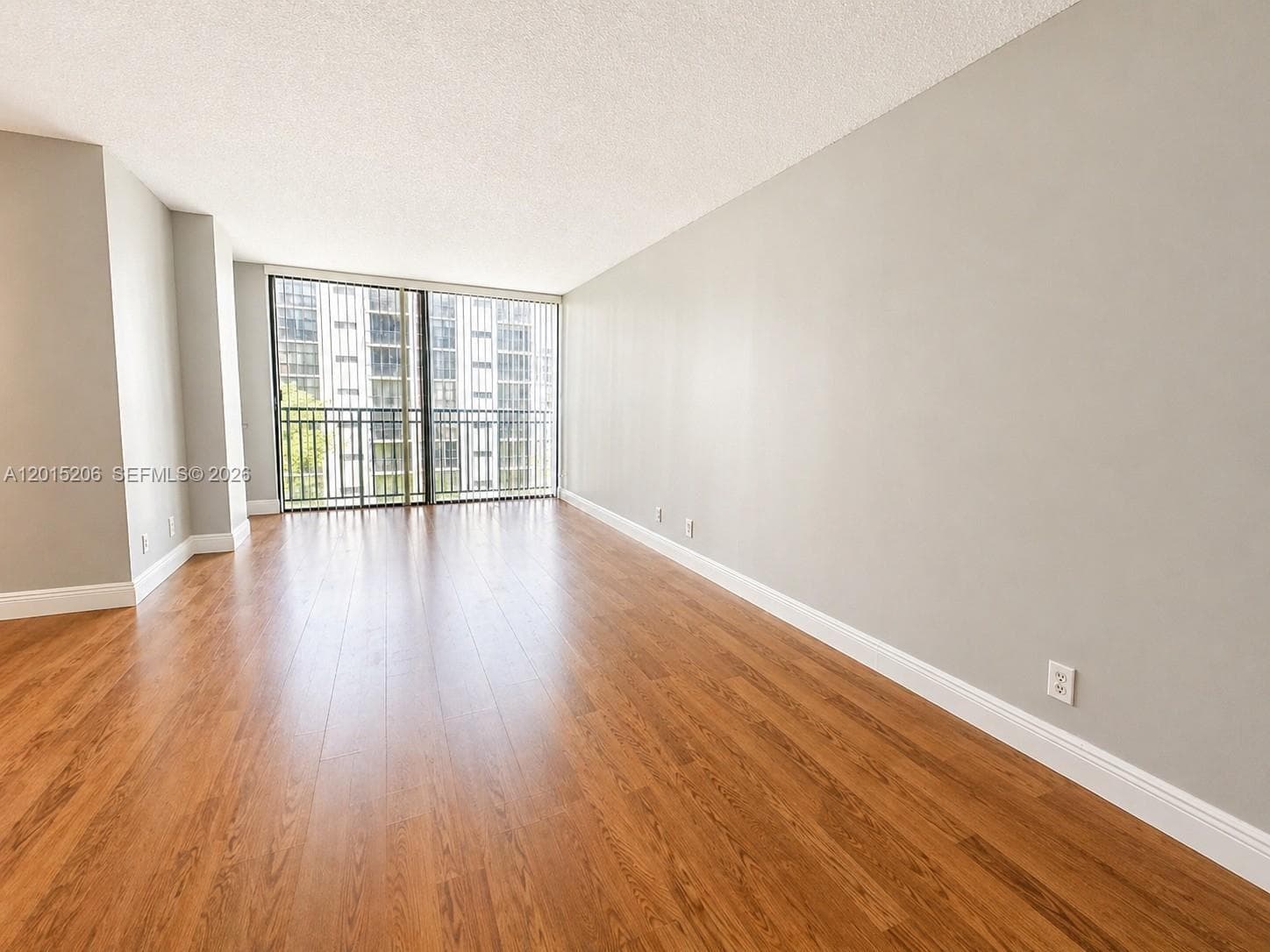 PLAZA OF AMERICAS CONDO P · #503 in Sunny Isles Beach - Photo 6