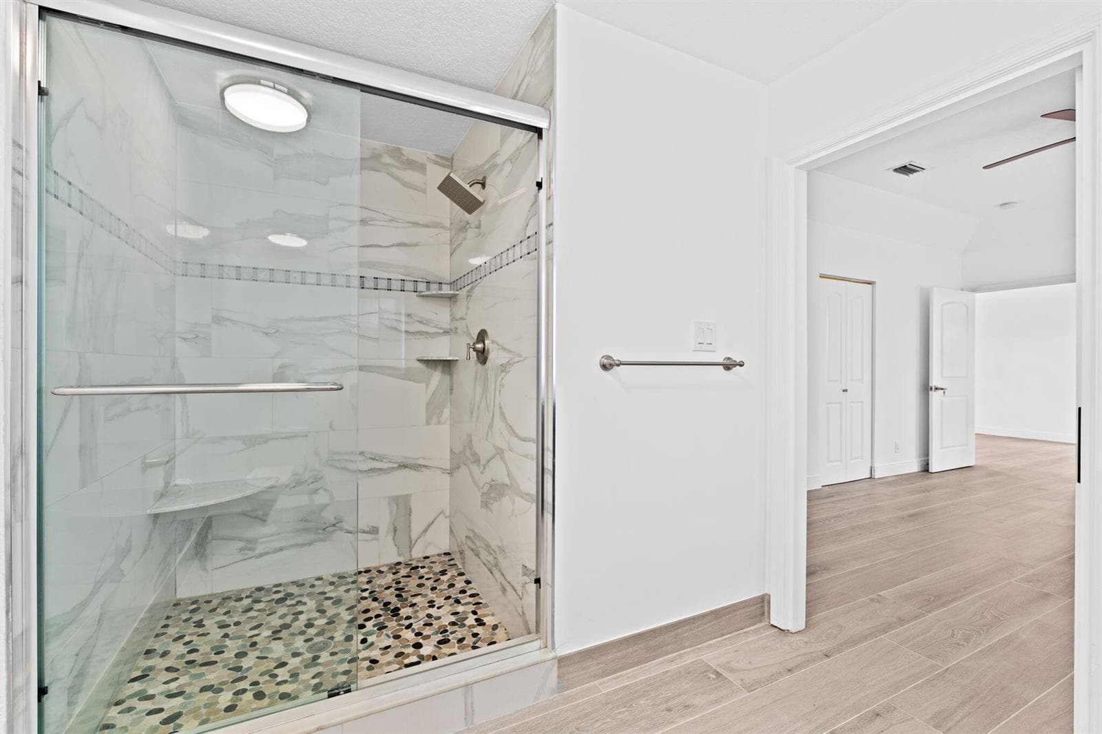 21-web-or-mls-A7405832