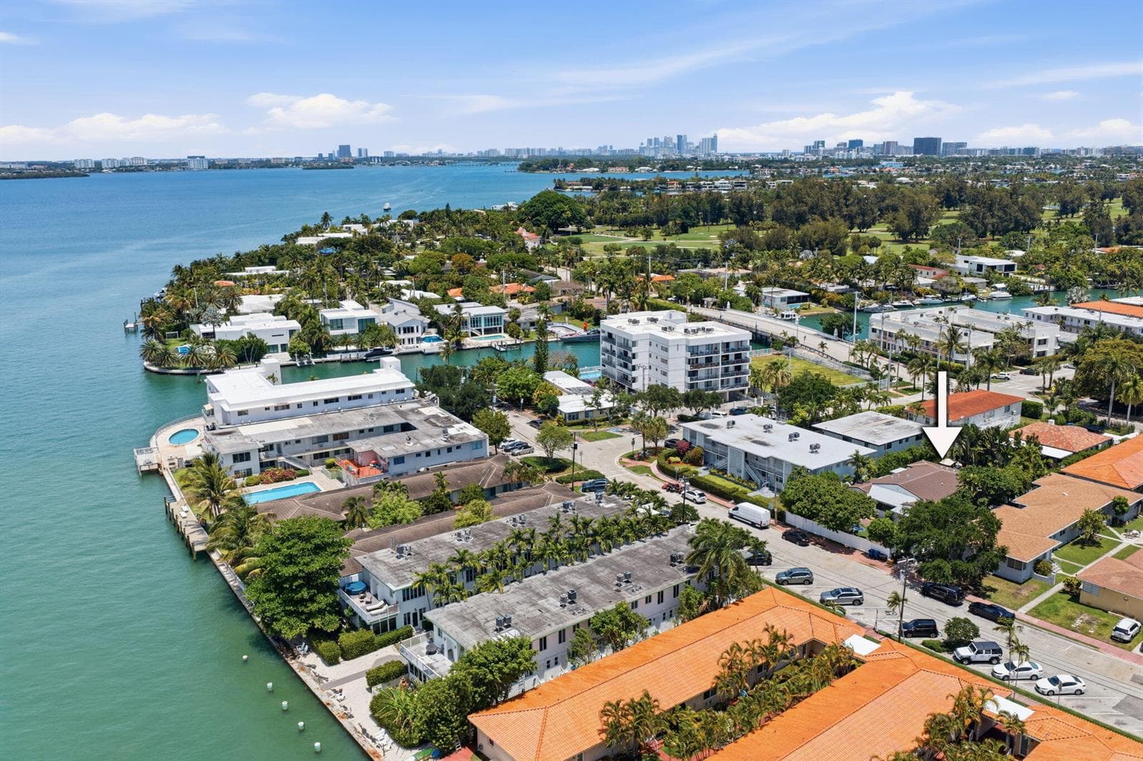 16-web-or-mls-2183-bay-dr