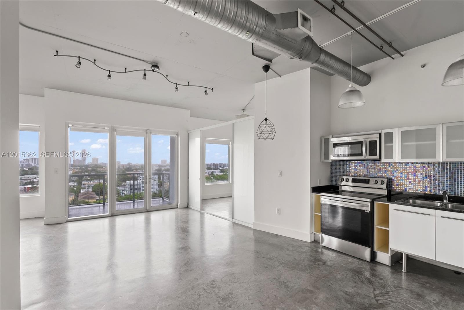 NeoLofts · #1006 in Miami - Photo 3