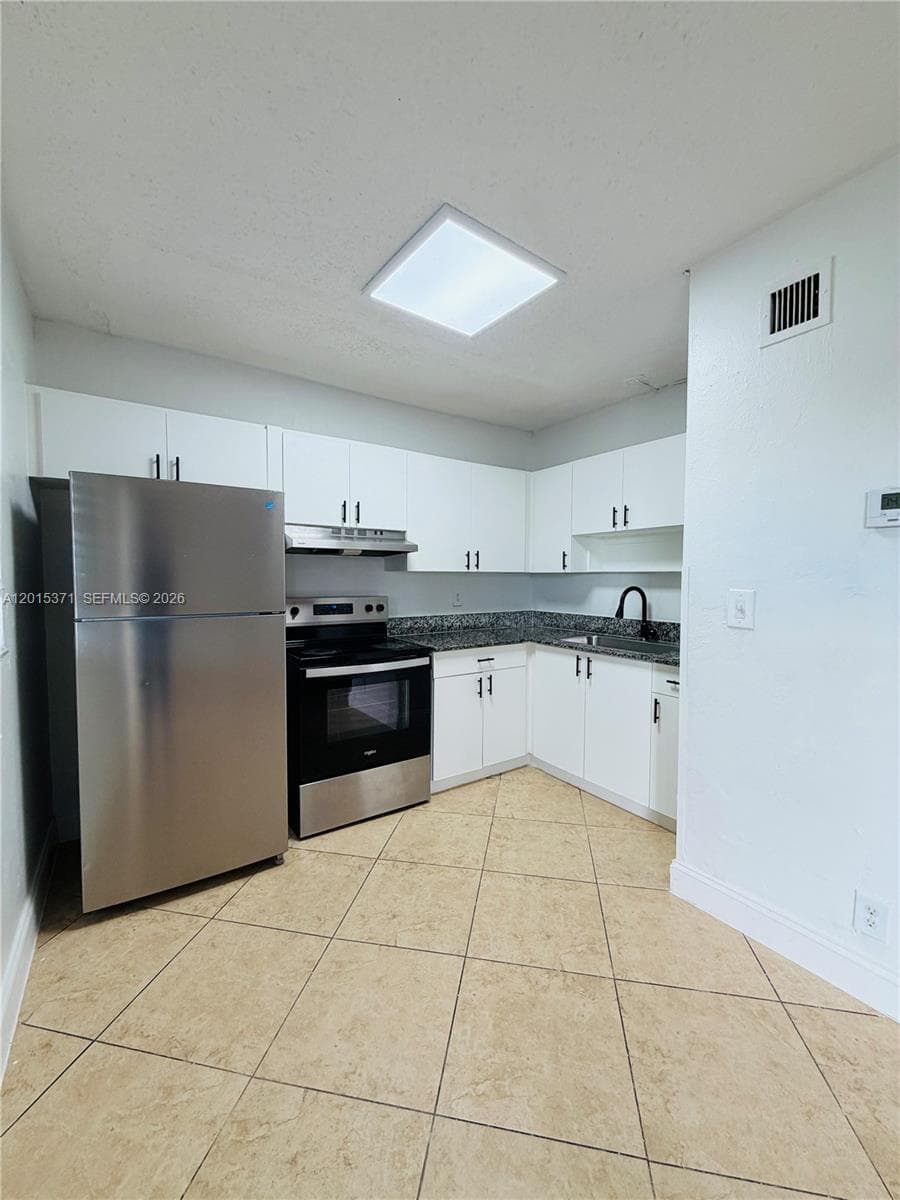 351 Nw 42ND Ct · #205 in Pompano Beach - Photo 2