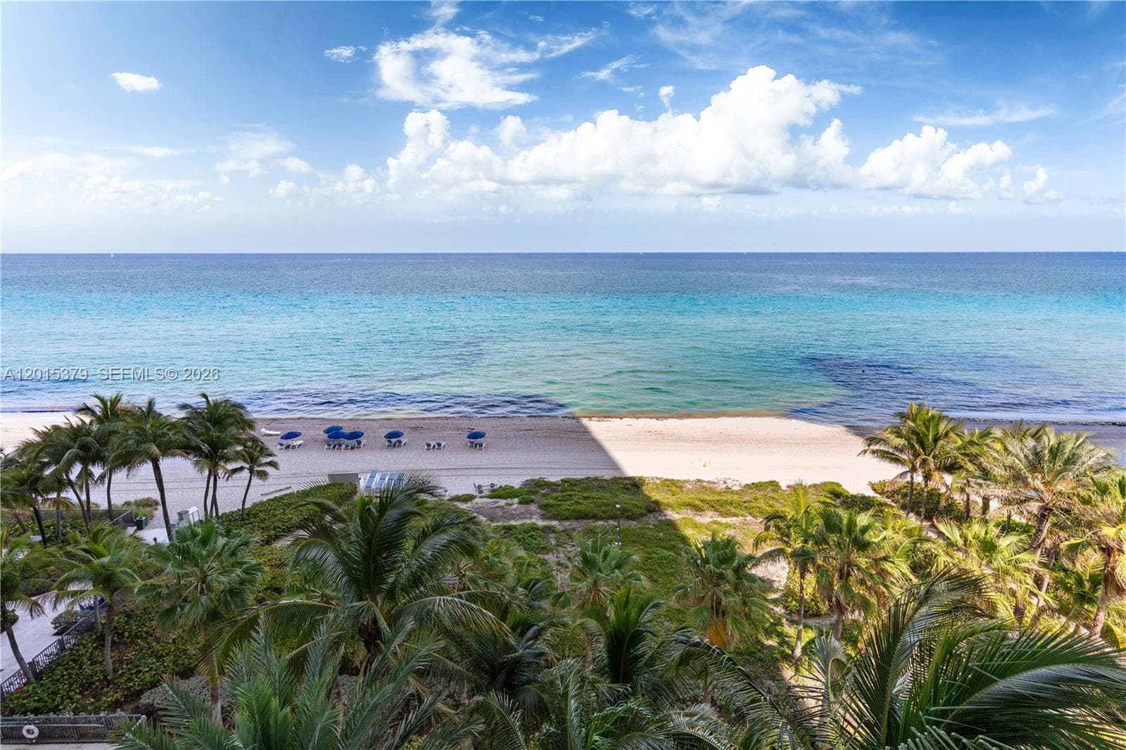 Turnberry Ocean Colony · #704 in Sunny Isles Beach - Photo 3