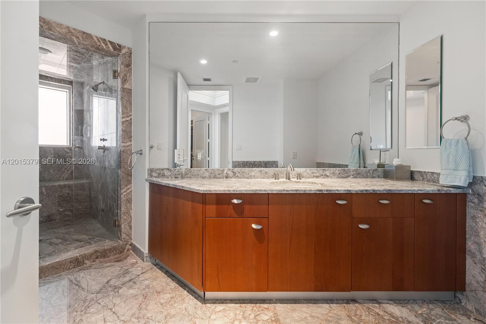 Turnberry Ocean Colony · #704 in Sunny Isles Beach - Photo 19