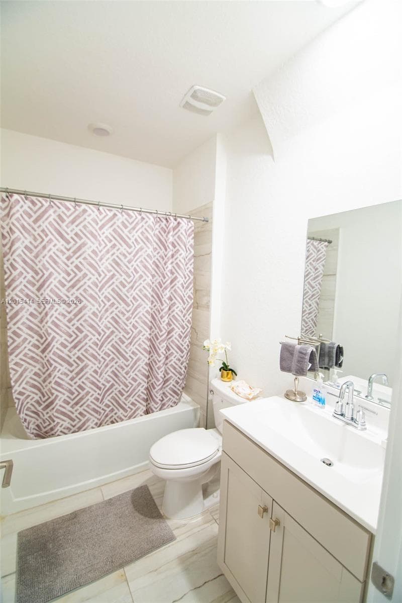2348 SE 12th Ct photo 21