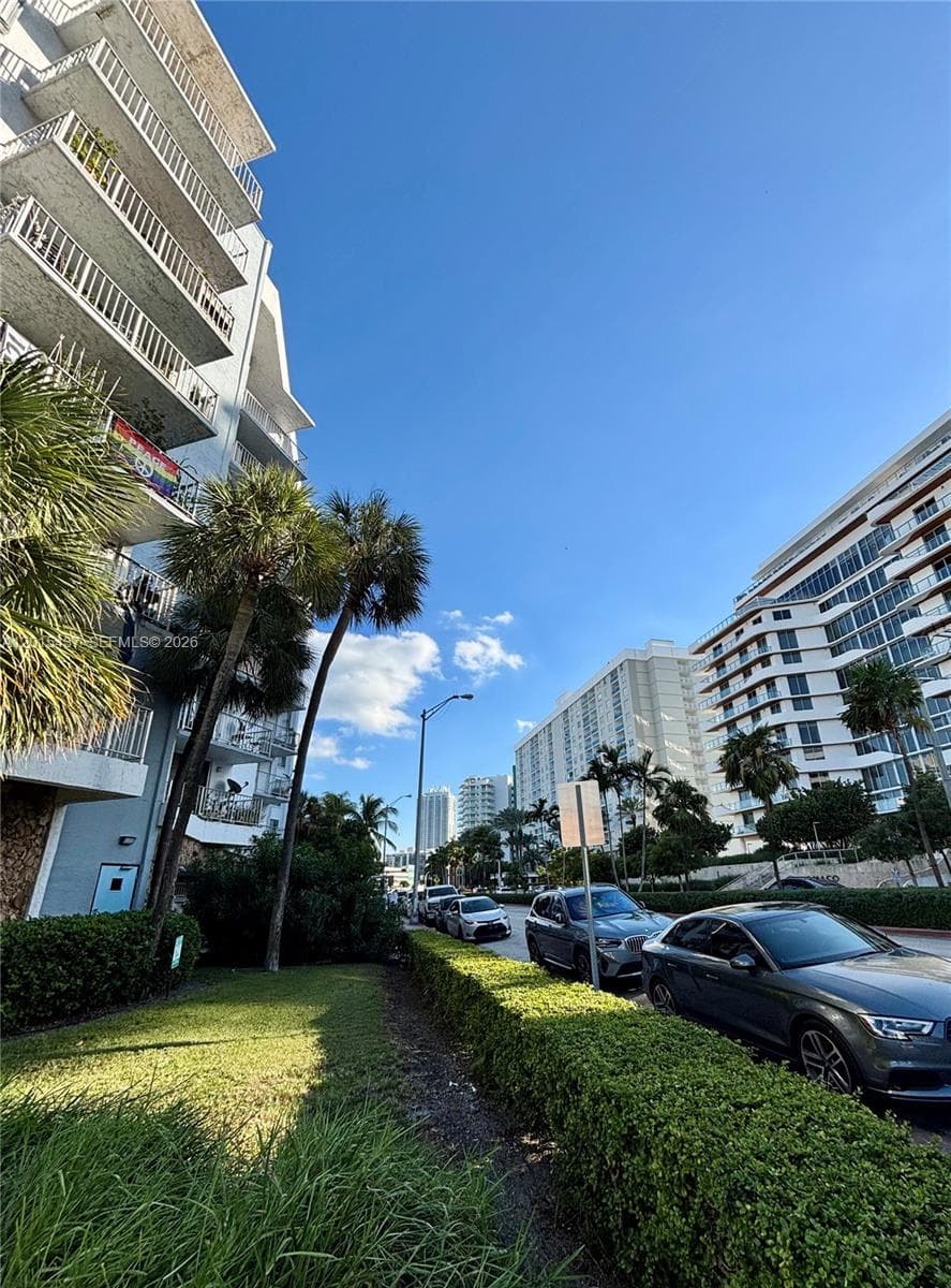 BOSTON PLAZA CONDO · #402 in Miami Beach - Photo 1