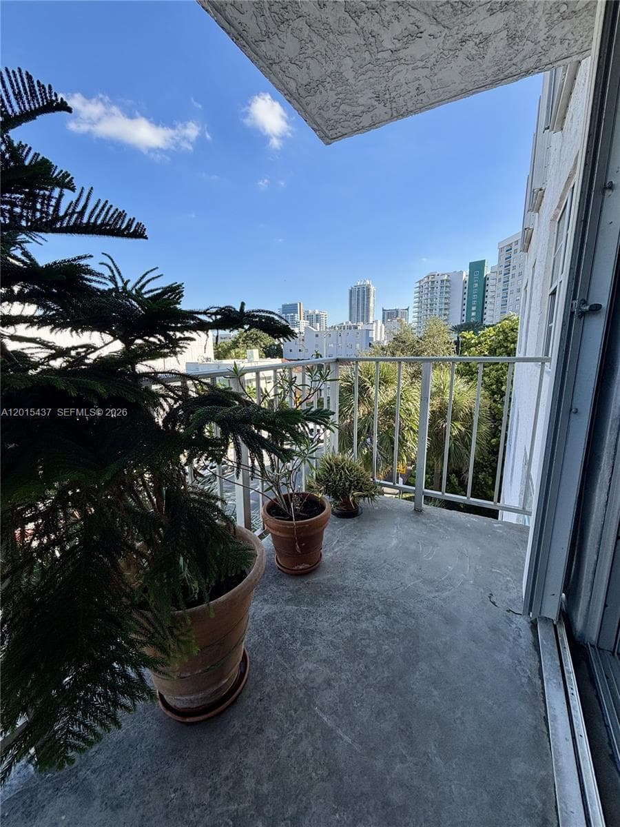 BOSTON PLAZA CONDO · #402 in Miami Beach - Photo 4