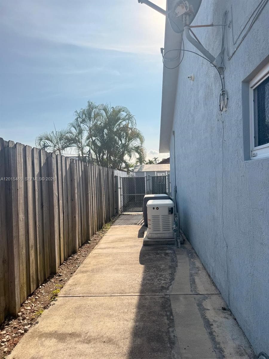 15046 SW 148th Pl photo 28