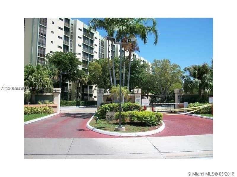 Plaza of the Americas · #625 in Sunny Isles Beach - Photo 2