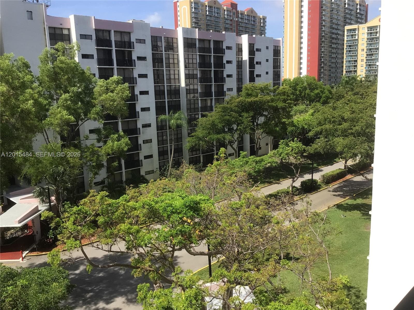 Plaza of the Americas · #625 in Sunny Isles Beach - Photo 28