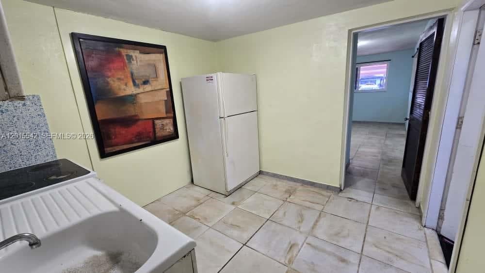 701 Tamiami Canal Rd photo 39