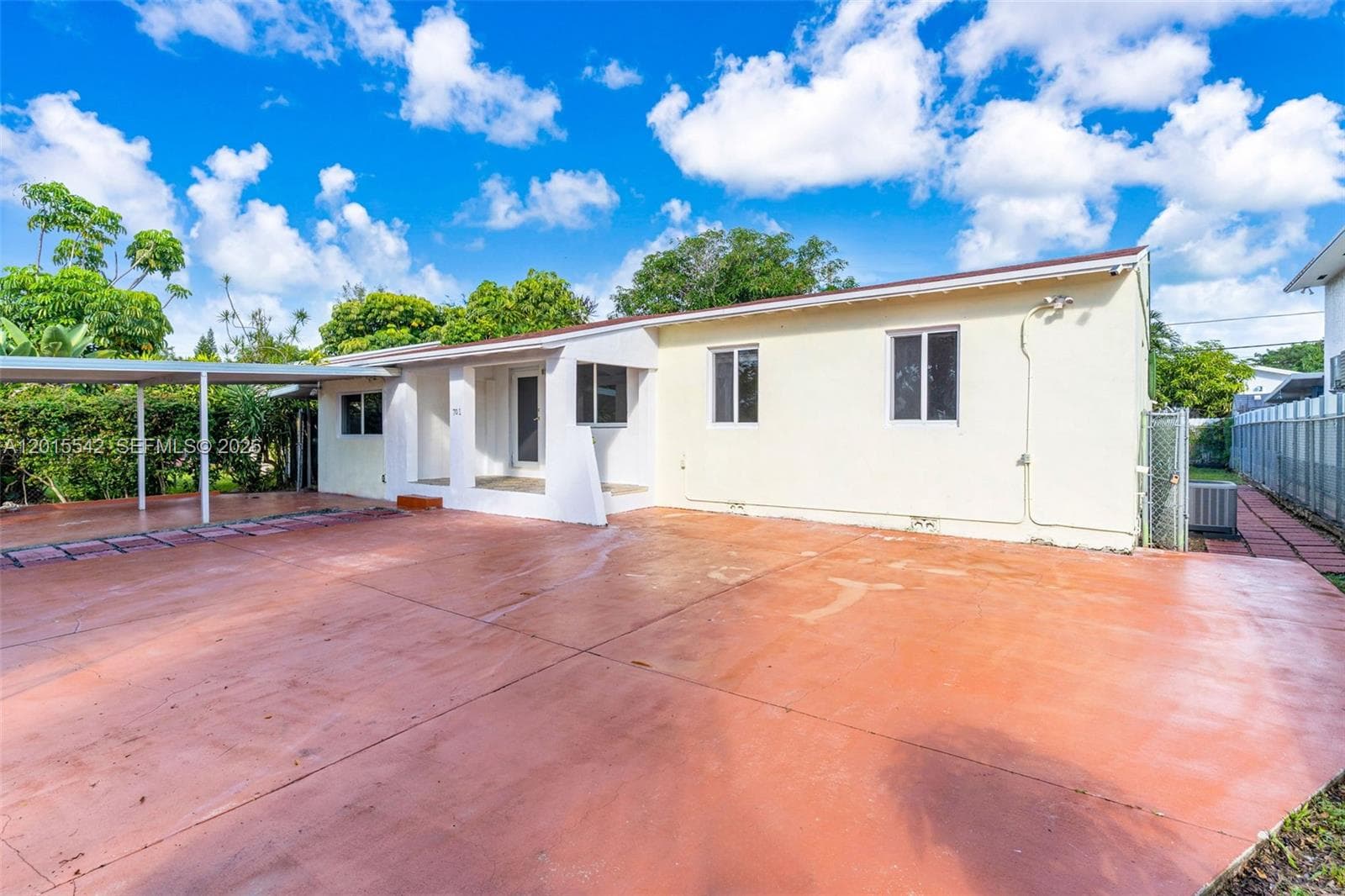 701 Tamiami Canal Rd photo 4