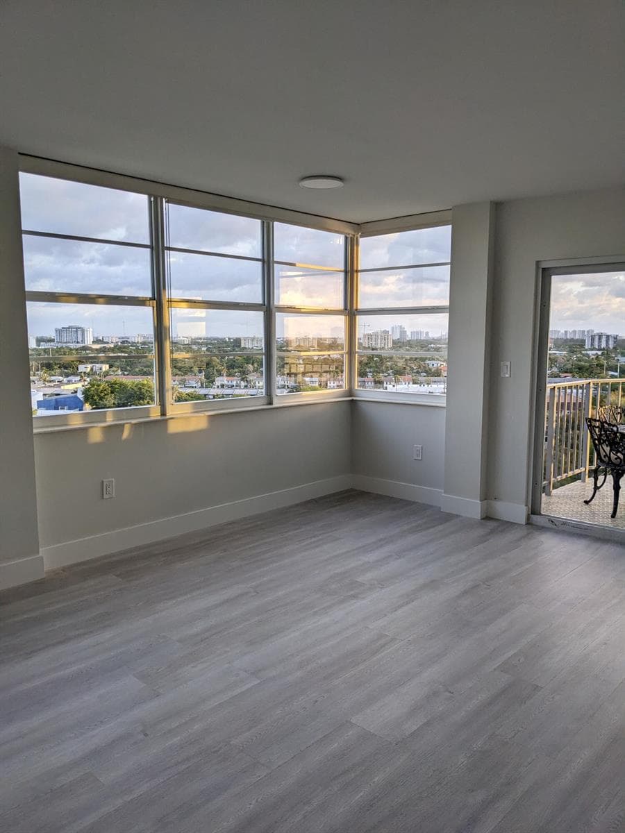 Living Room/Dining Room