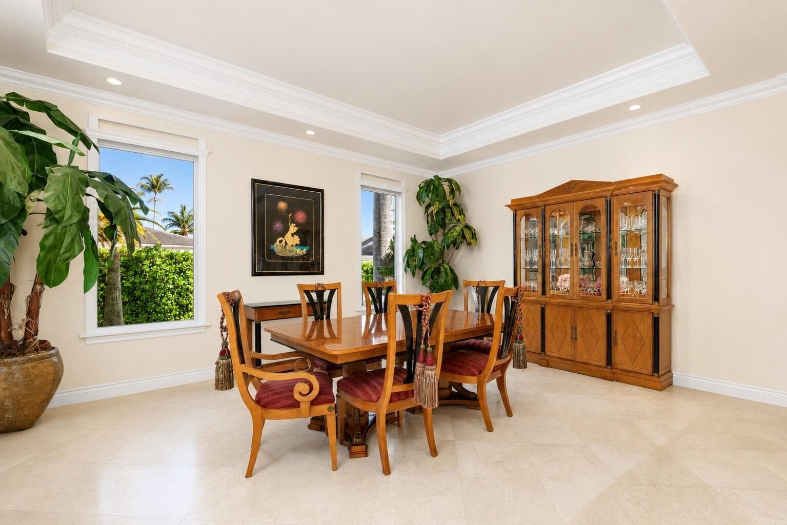 dining room with cabinet