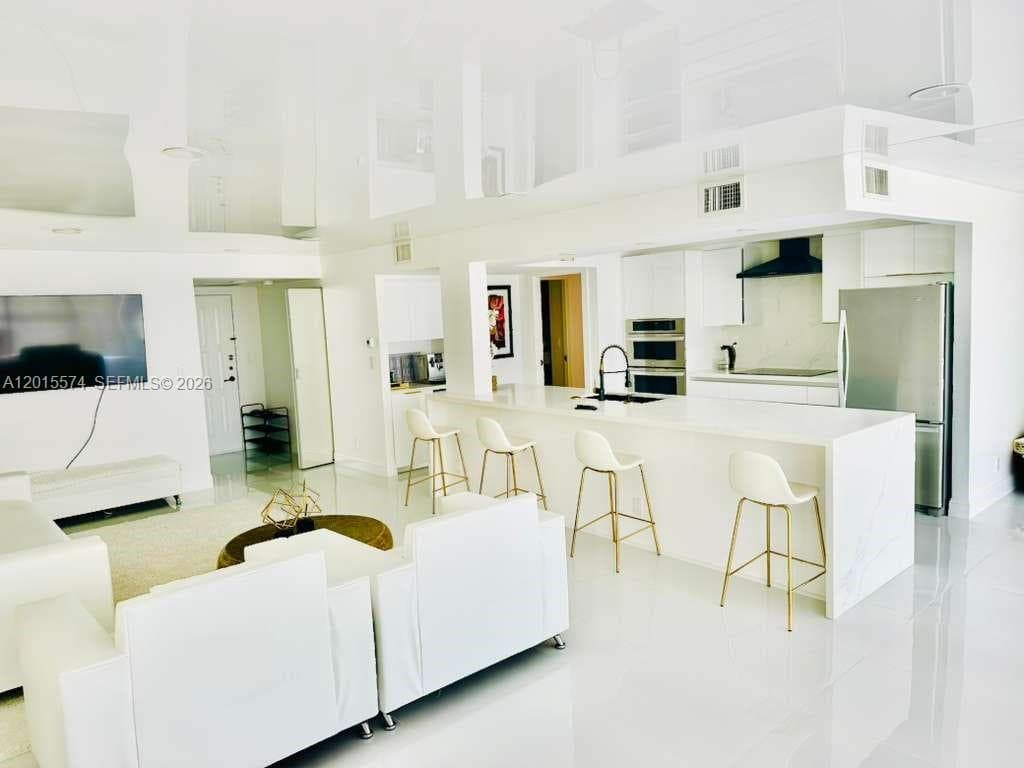 TOWERS OF OCEANVIEW SOUTH · #1018 in Hallandale Beach - Photo 3