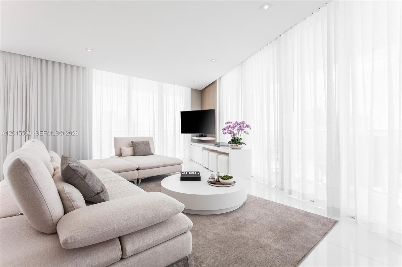 EDEN HOUSE CONDO · #1402 in Miami Beach - Photo 4