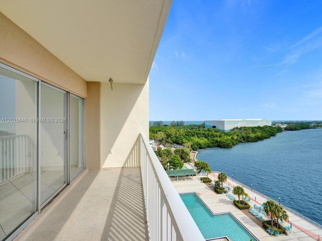 ARLEN HOUSE CONDO · #906 in Sunny Isles Beach - Photo 20