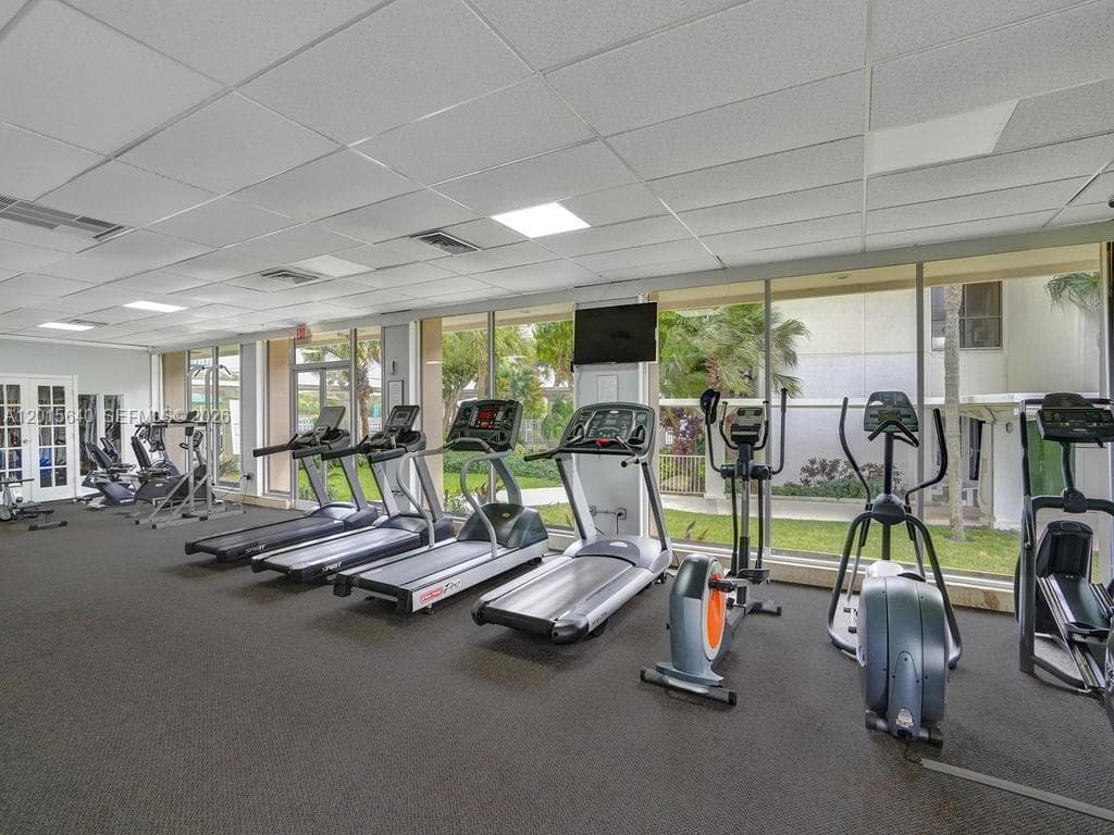 ARLEN HOUSE CONDO · #906 in Sunny Isles Beach - Photo 59