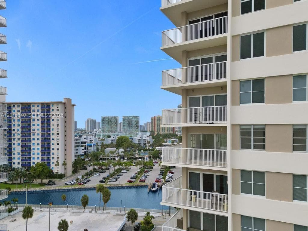 ARLEN HOUSE CONDO · #906 in Sunny Isles Beach - Photo 68