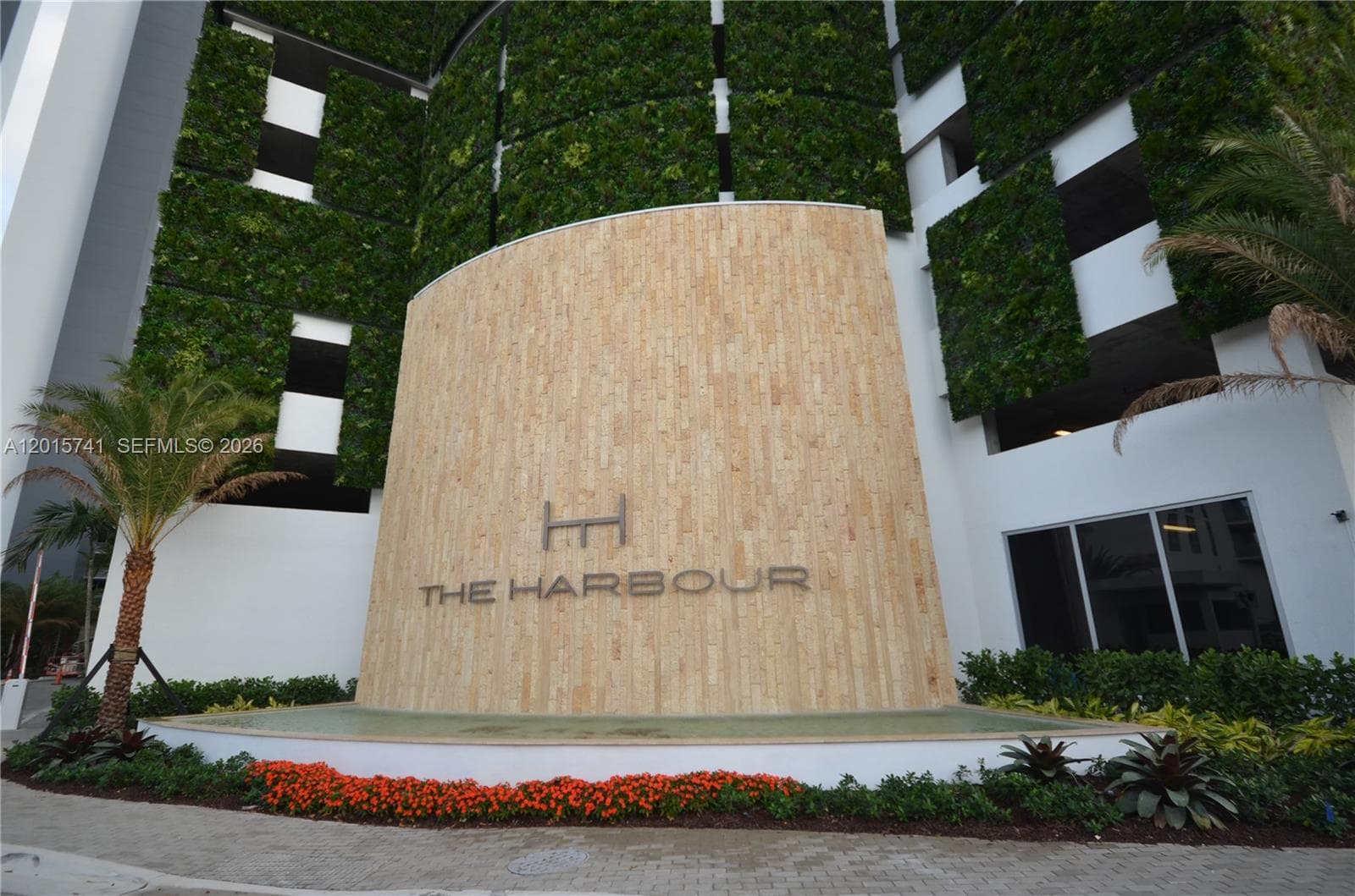 The Harbour South Condo · #519 in North Miami Beach - Photo 2