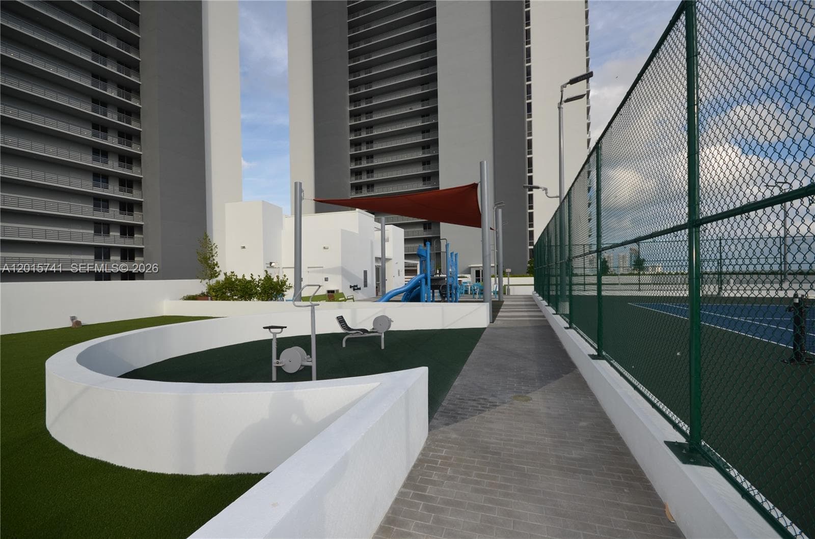 The Harbour South Condo · #519 in North Miami Beach - Photo 18
