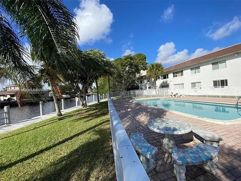 Pool Park Place