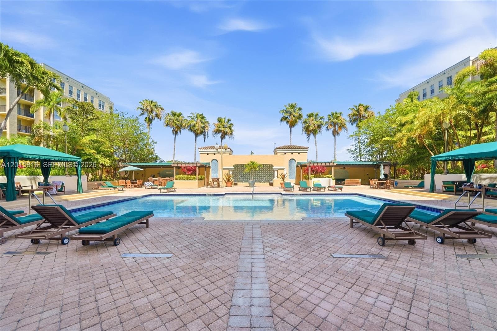 LAS OLAS BY THE RIVER · #2501 in Fort Lauderdale - Photo 3