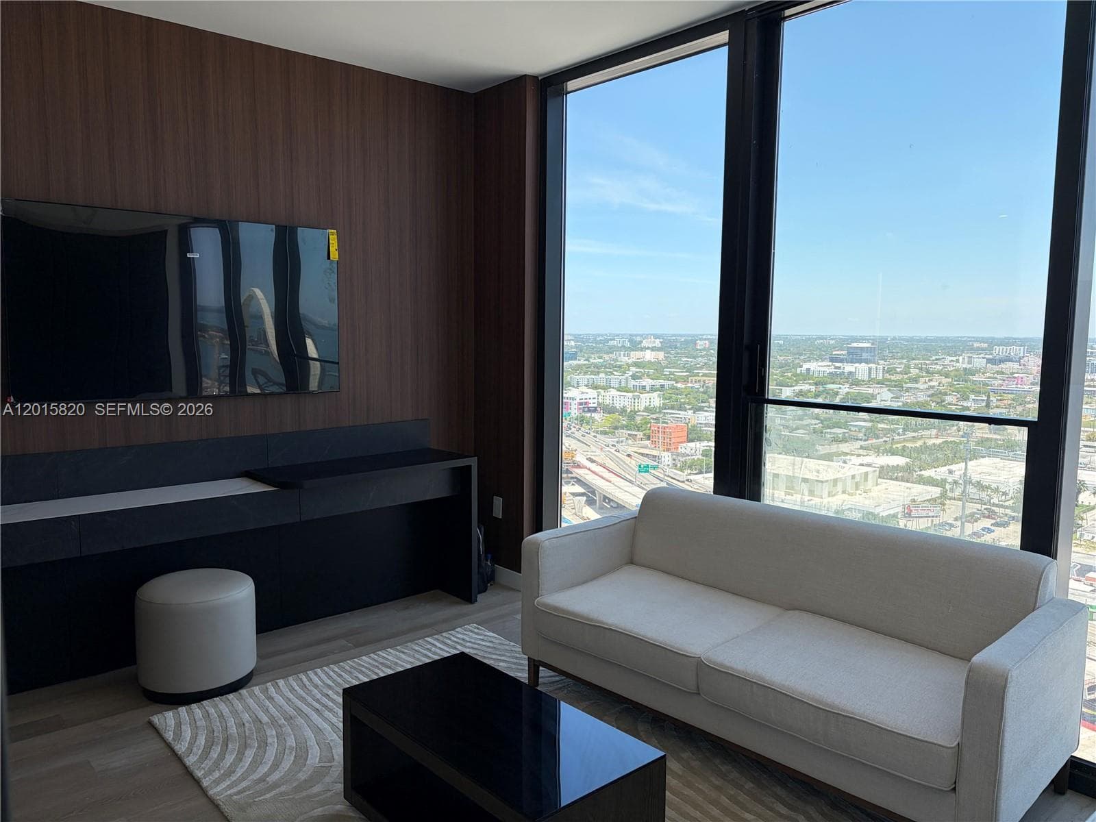 ELEVEN HOTEL AND RESIDEN · #2805 in Miami - Photo 9