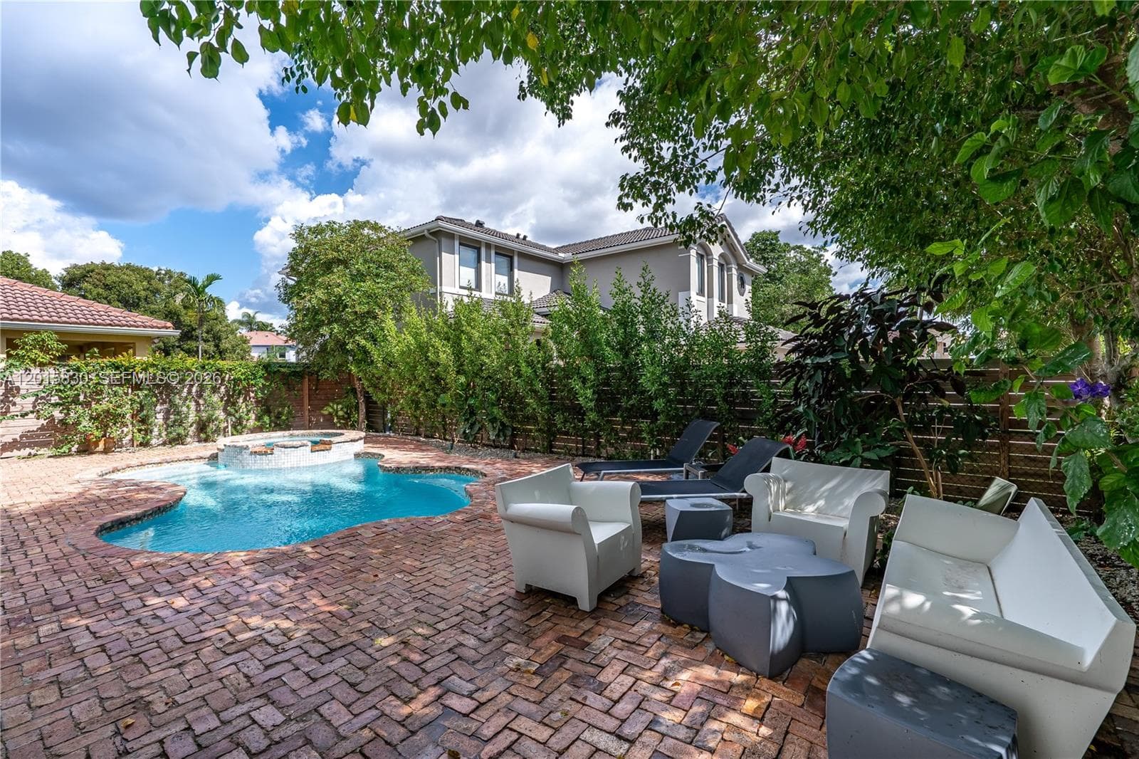 1733 SW 151st Pl photo 12