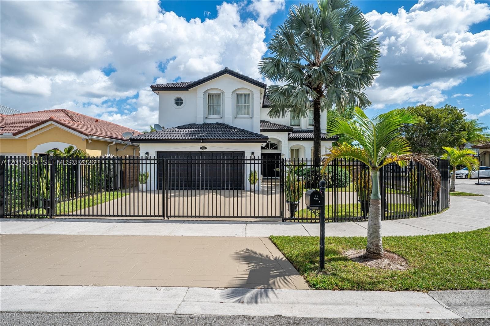 1733 SW 151st Pl photo 7