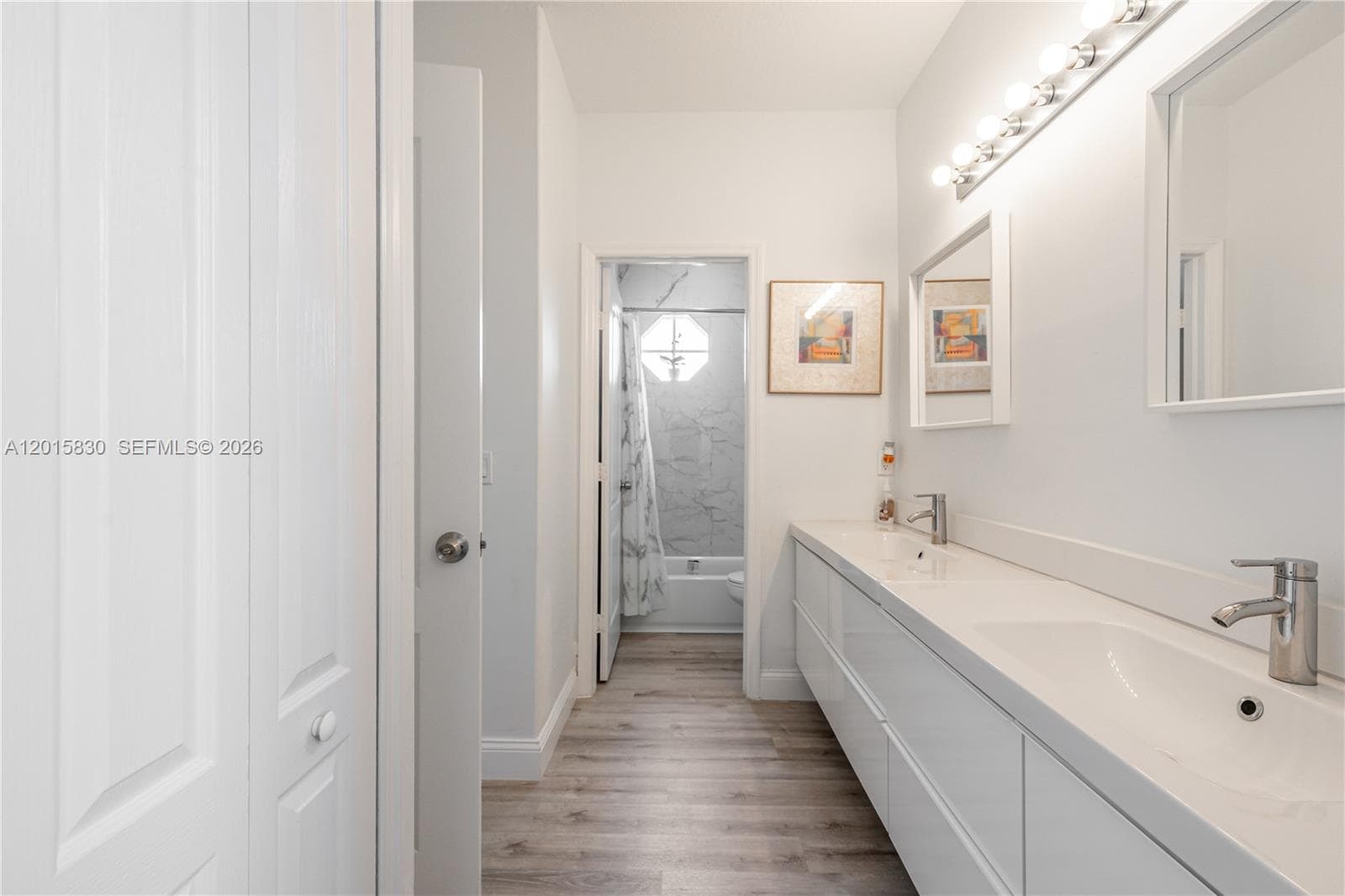 Jack and Jill bathroom, shares with bedroom 1 & 2