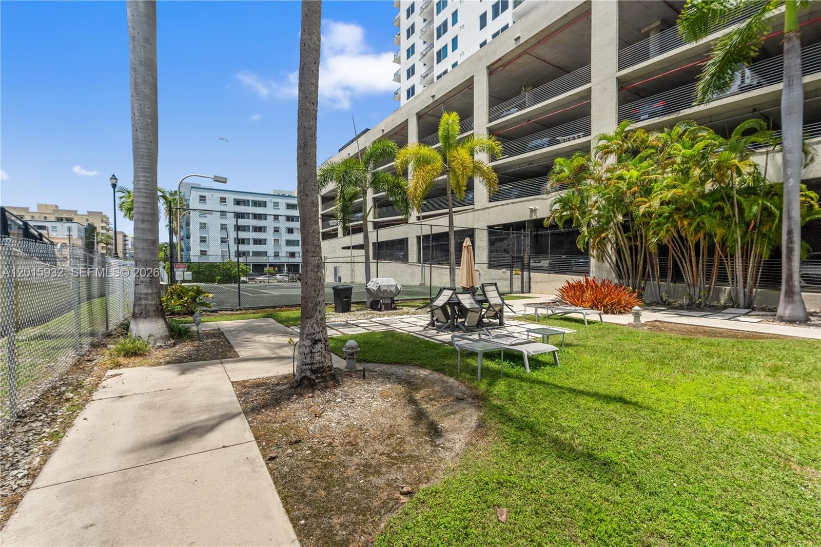 NEO CONDO · #1504 in Miami - Photo 27