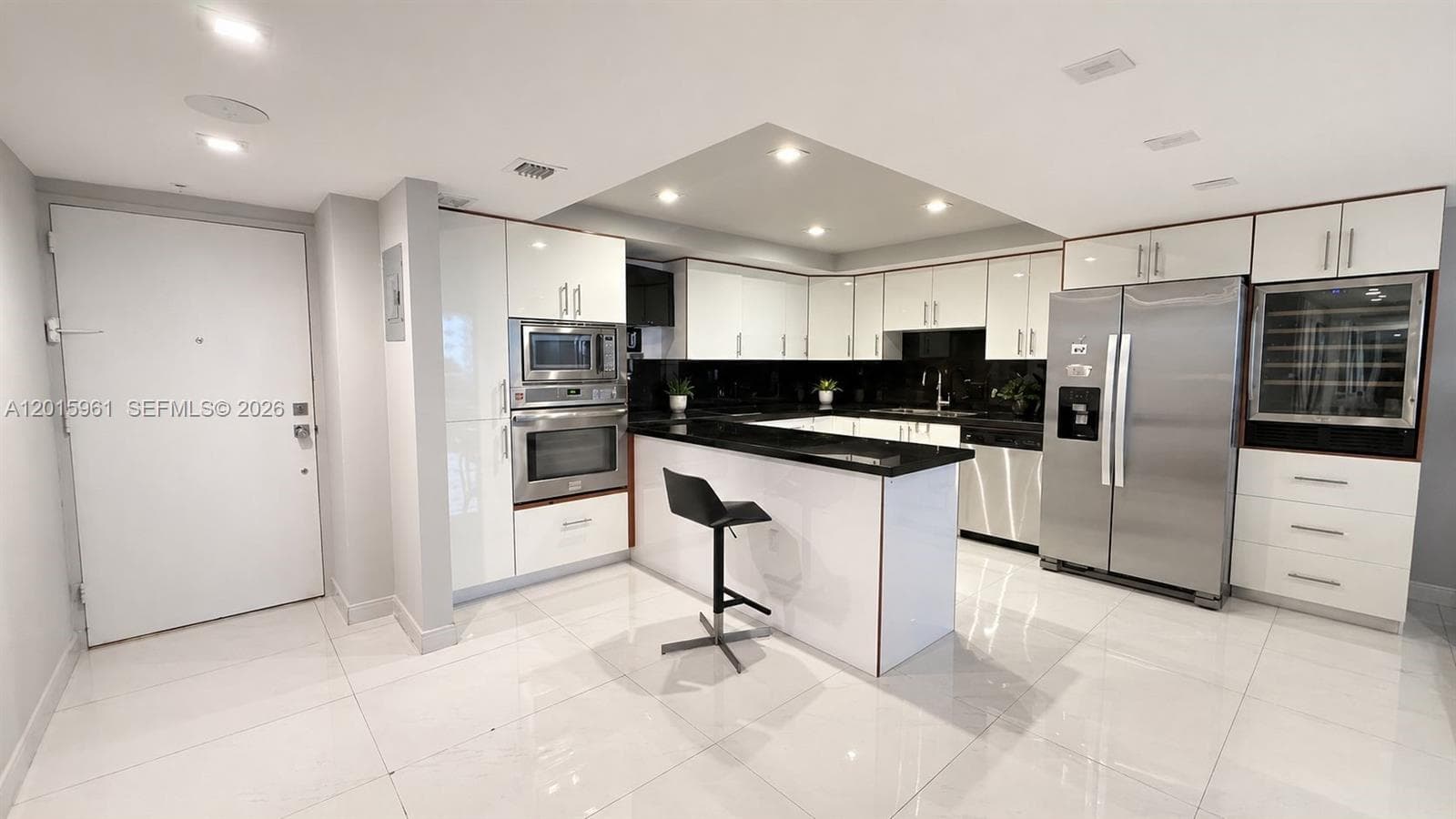 OCEANVIEW BUILDING B · #402 in Sunny Isles Beach - Photo 4