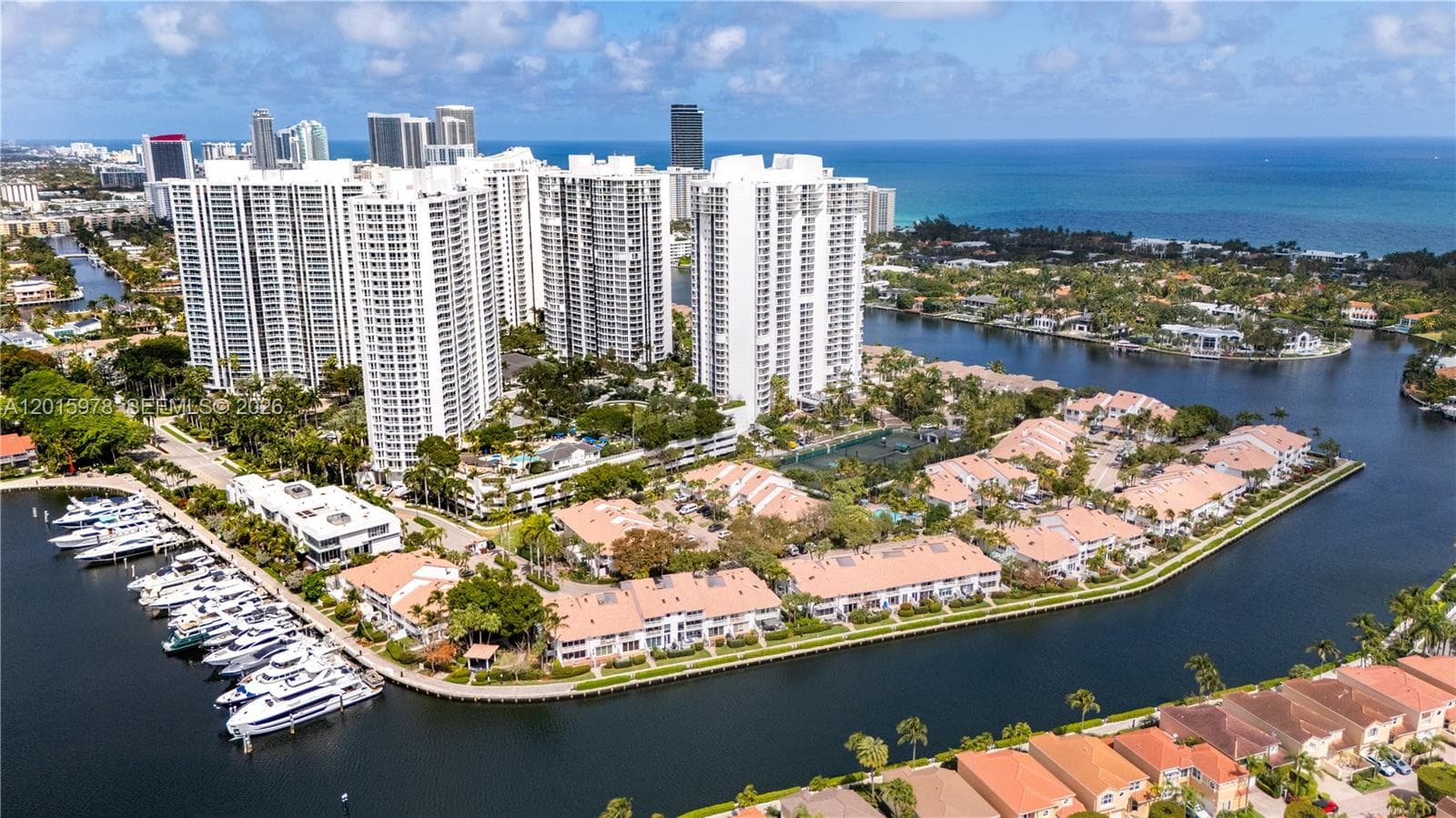 SOUTH TOWER AT THE POINT · #1707 in Aventura - Photo 42