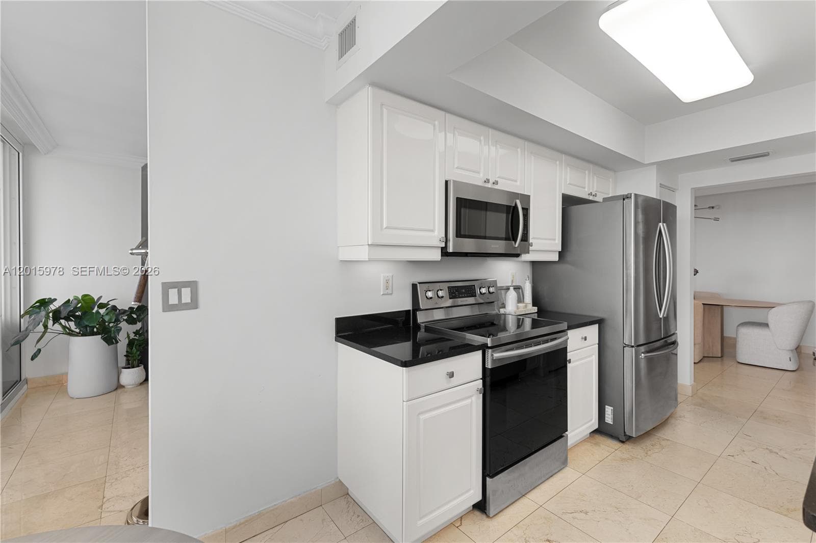 SOUTH TOWER AT THE POINT · #1707 in Aventura - Photo 12
